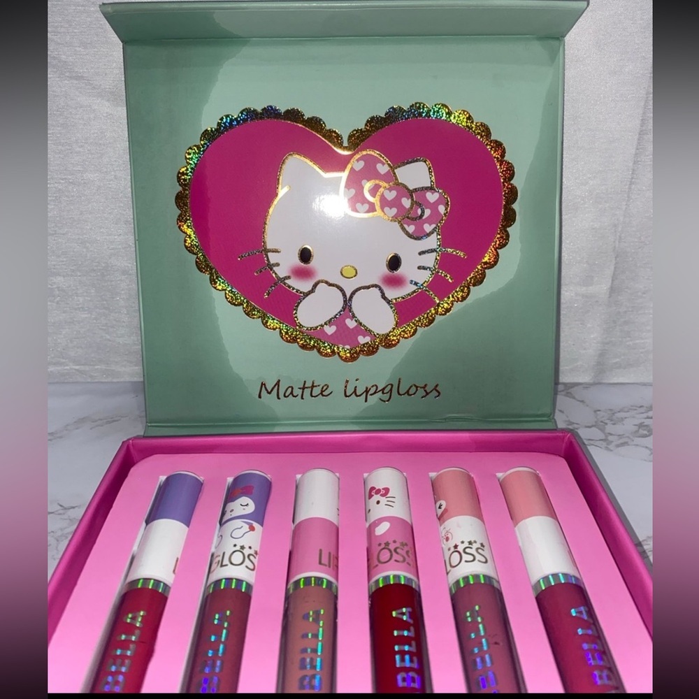 New Girabella- Hello Kitty 6 Matte‎ Lipglosses